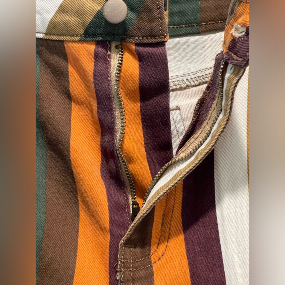 Versona Multicolor Stripe Flaired Bottom Jeans - Picture 5 of 13